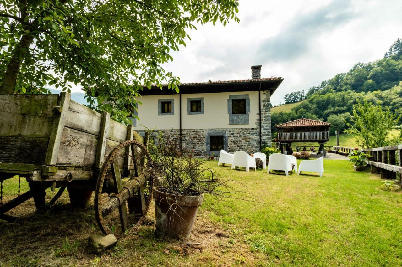 Casona De El Castaniu Hotell Serrapio Eksteriør bilde