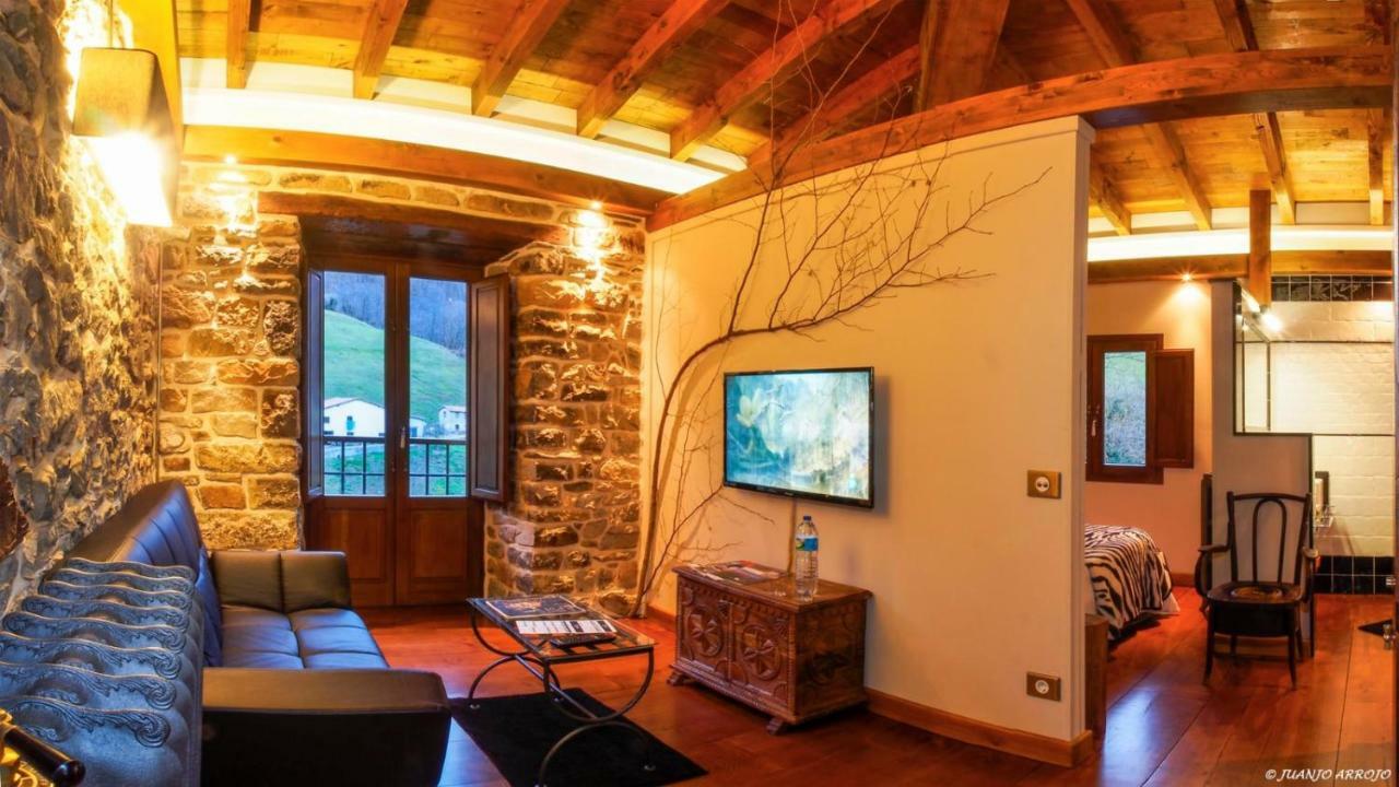 Casona De El Castaniu Hotell Serrapio Eksteriør bilde